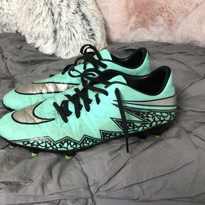 Soccer cleats